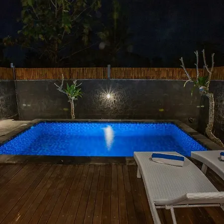 Ambengan Private Villas Toyapakeh Exterior photo
