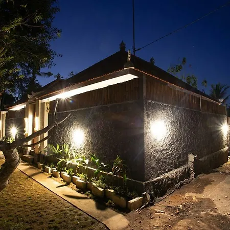 Ambengan Private Villas Toyapakeh Exterior photo